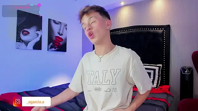 LiamWildx20 online show from 02/22/26, 06:49