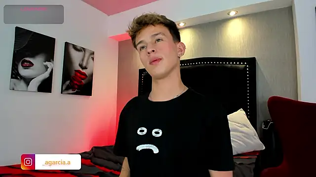 LiamWildx20 online show from 03/03/26, 05:03