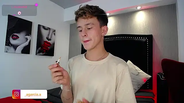 LiamWildx20 online show from 02/18/26, 05:05