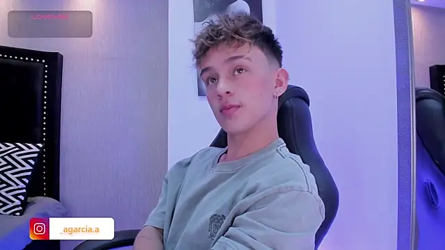 LiamWildx20 online show from 04/08/26, 04:14