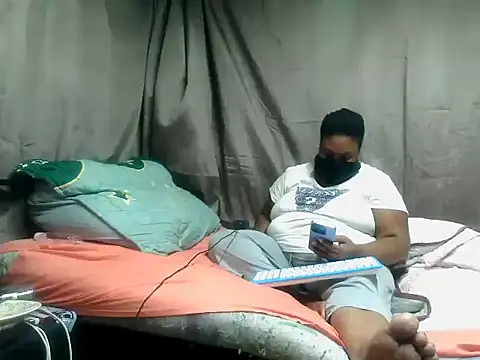 Berrylick online show from 04/14/26, 07:57