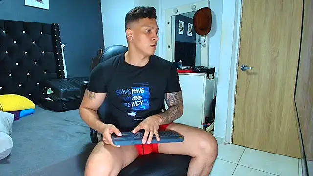 ethan dalton  online show from 04/12/26, 05:11