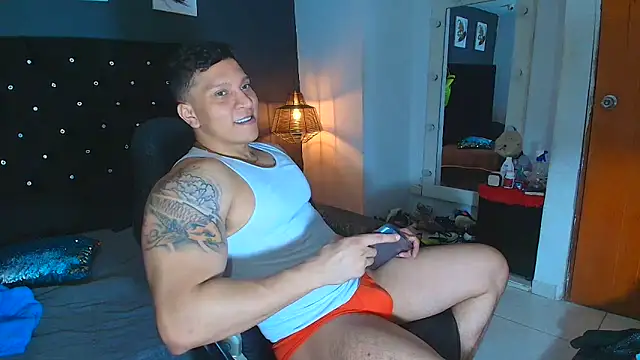 ethan dalton  online show from 11/08/25, 03:10