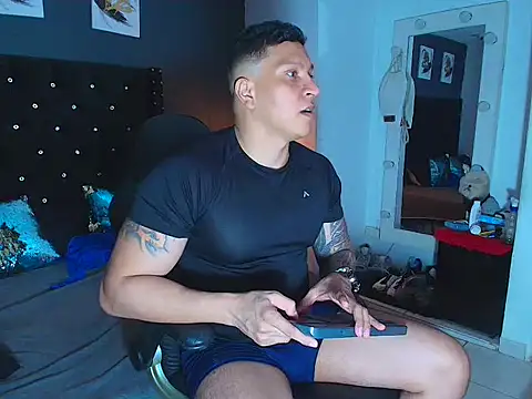 ethan dalton  online show from 10/25/25, 02:55