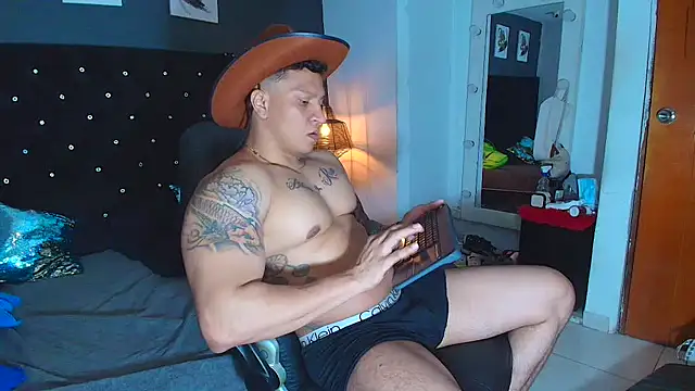 ethan dalton  online show from 10/31/25, 03:25