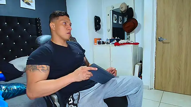 ethan dalton  online show from 03/26/26, 03:27