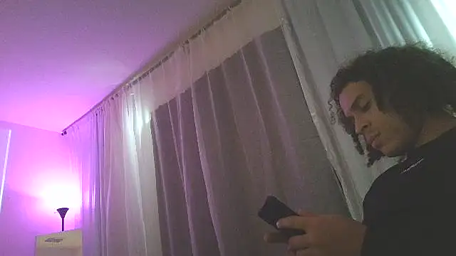 Snapshot of shurthingx chatting on 03/26/26, 06:17 shurthingx online show from 03/26/26, 06:17