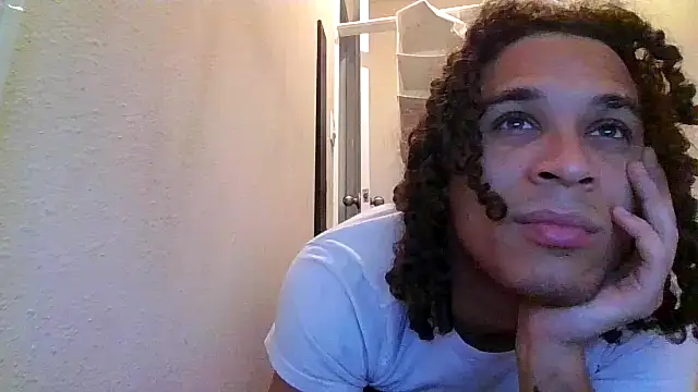 Snapshot of shurthingx chatting on 06/10/26, 11:22 shurthingx online show from 06/10/26, 11:22