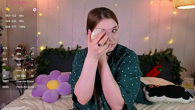 Snapshot of ConstanceHelms chatting on 01/06/26, 05:11 ConstanceHelms online show from 01/06/26, 05:11