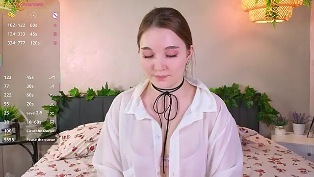 ConstanceHelms online show from 12/15/25, 05:35