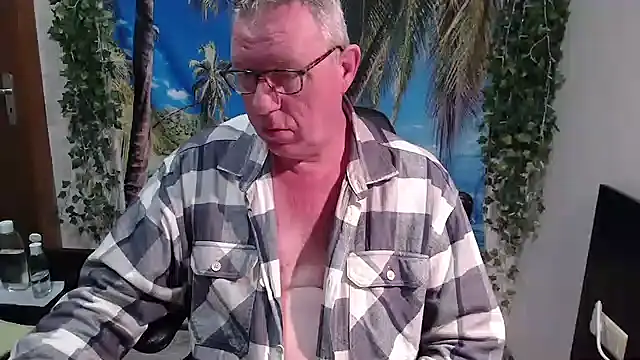 JamesBauer online show from 12/01/25, 04:24