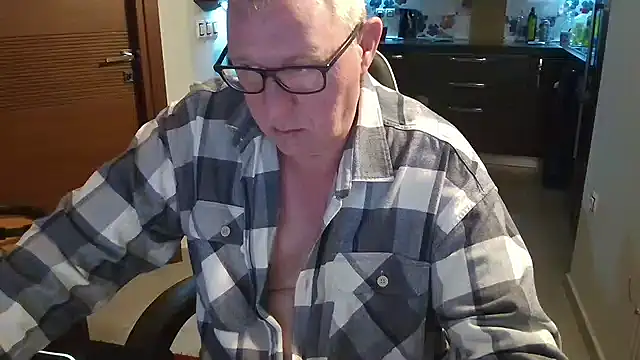 JamesBauer online show from 02/24/26, 04:35