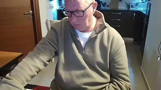 JamesBauer online show from 02/05/26, 04:52