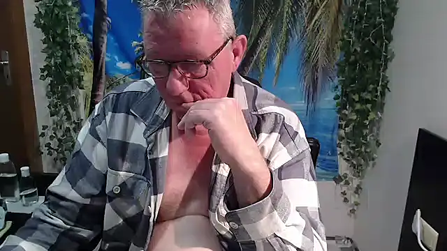 JamesBauer online show from 12/02/25, 04:47