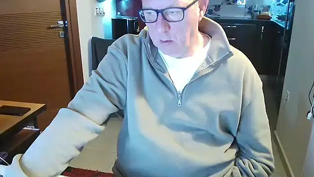 JamesBauer online show from 02/04/26, 04:29