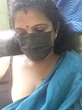 Snapshot of poojaa-rani chatting on 04/08/26, 07:04 poojaa-rani online show from 04/08/26, 07:04