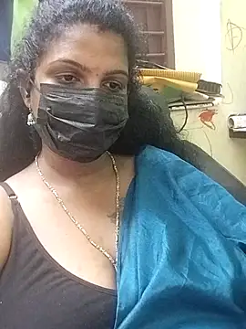 Snapshot of poojaa-rani chatting on 03/18/26, 05:14 poojaa-rani online show from 03/18/26, 05:14