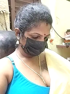 poojaa-rani online show from 11/15/25, 05:28