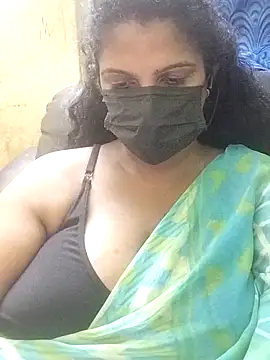 Snapshot of poojaa-rani chatting on 04/10/26, 06:59 poojaa-rani online show from 04/10/26, 06:59