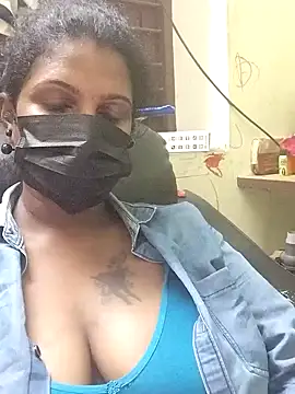 poojaa-rani online show from 10/31/25, 05:09