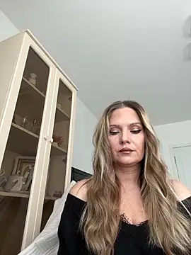 ANA STA S  online show from 04/28/26, 08:19