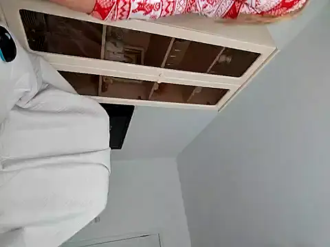 ANA STA S  online show from 12/15/25, 12:11