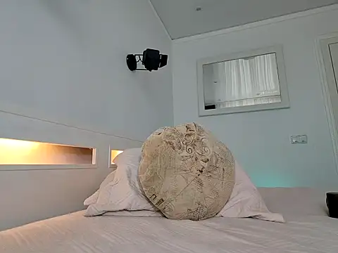 ANA STA S  online show from 11/27/25, 11:10