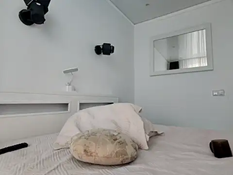 ANA STA S  online show from 12/03/25, 09:53