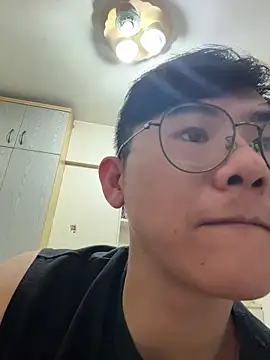 Snapshot of j6m4vu60 chatting on 10/14/25, 04:40 j6m4vu60 online show from 10/14/25, 04:40
