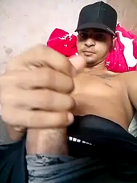 Snapshot of 317894 chatting on 10/06/25, 02:18 317894 online show from 10/06/25, 02:18