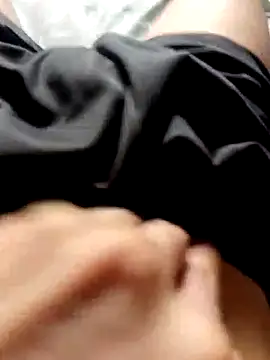 Snapshot of 317894 chatting on 10/10/25, 08:31 317894 online show from 10/10/25, 08:31