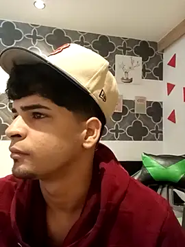 317894 online show from 01/11/26, 05:09