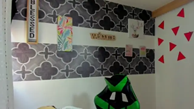 317894 online show from 01/13/26, 07:18