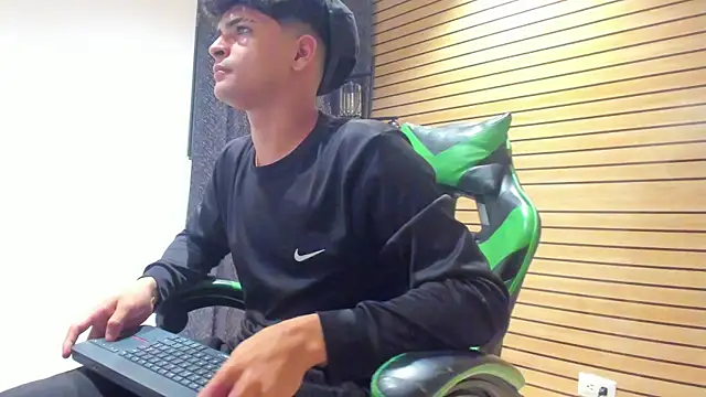 317894 online show from 04/09/26, 05:31