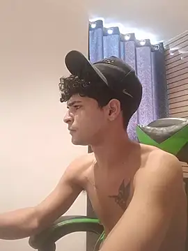 317894 online show from 04/01/26, 04:37