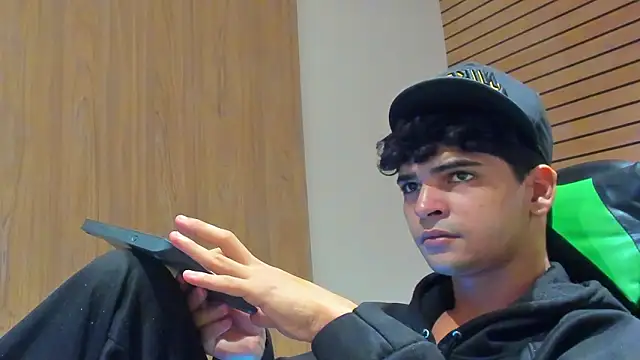 317894 online show from 03/23/26, 04:45