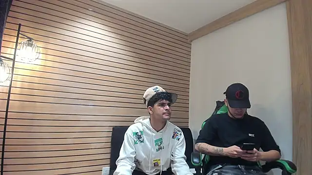 317894 online show from 03/18/26, 07:33