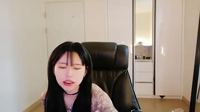 tangju7 online show from 12/01/25, 01:45