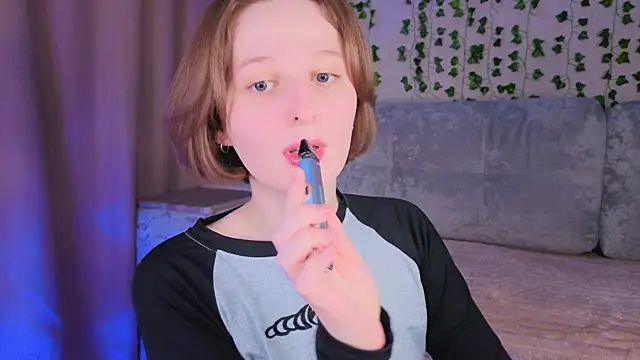 c0ralynx online show from 03/22/26, 07:26