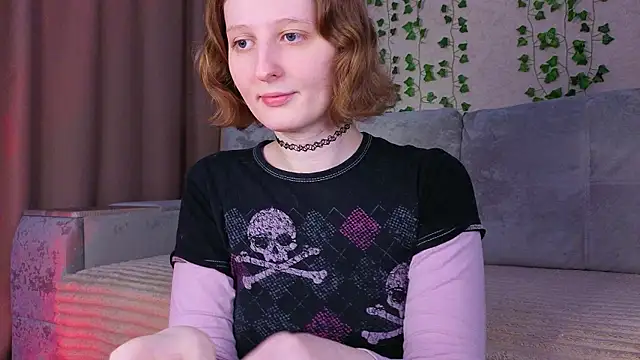 Snapshot of c0ralynx chatting on 07/06/26, 01:18 c0ralynx online show from 07/06/26, 01:18
