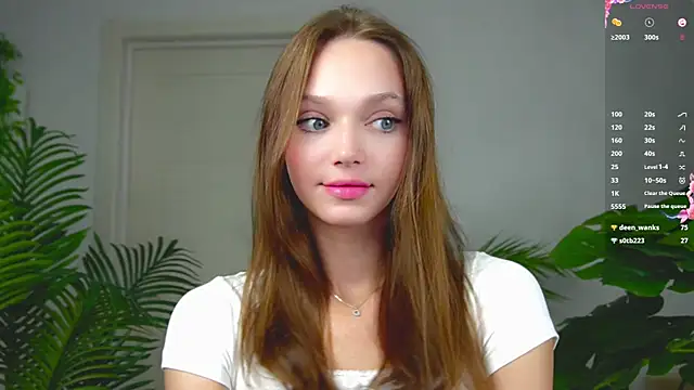 Snapshot of Sweet_Piece chatting on 09/12/25, 03:45 Sweet Piece online show from 09/12/25, 03:45