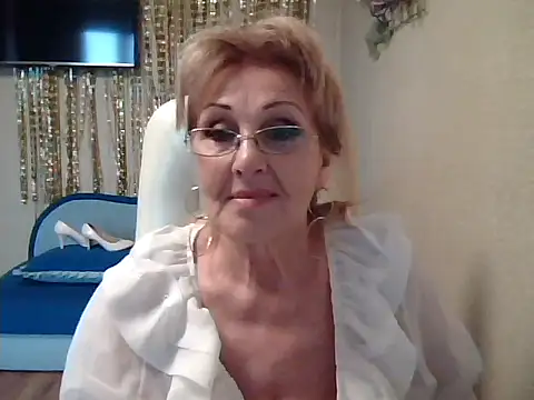 Margo Sweety online show from 11/21/25, 09:41