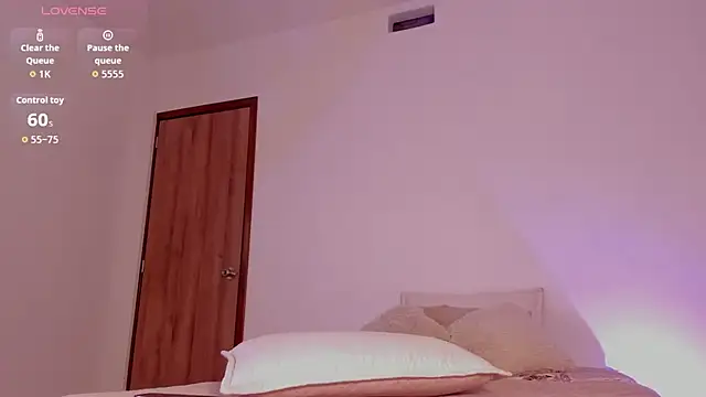 Camile Histon8 online show from 10/03/25, 06:59