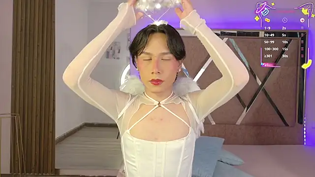 Ash Femboy online show from 10/30/25, 07:33