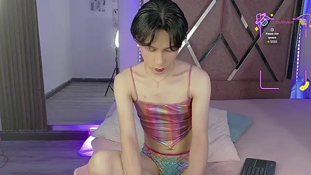 Ash Femboy online show from 09/14/25, 10:43