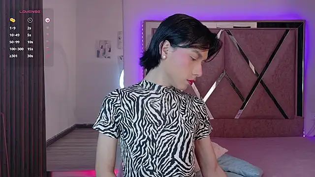 Ash Femboy online show from 11/20/25, 08:09