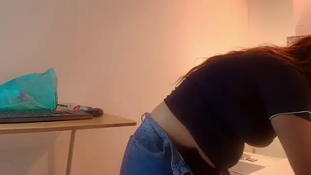 Lia adamsss online show from 04/28/26, 03:33