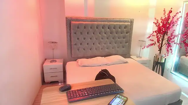 Lia adamsss online show from 05/15/26, 03:04