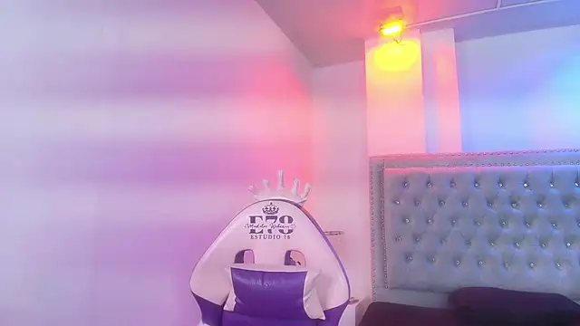 Lia adamsss online show from 05/27/26, 03:58