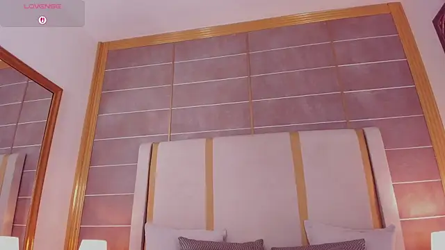 laurencarter1 online show from 04/10/26, 11:12